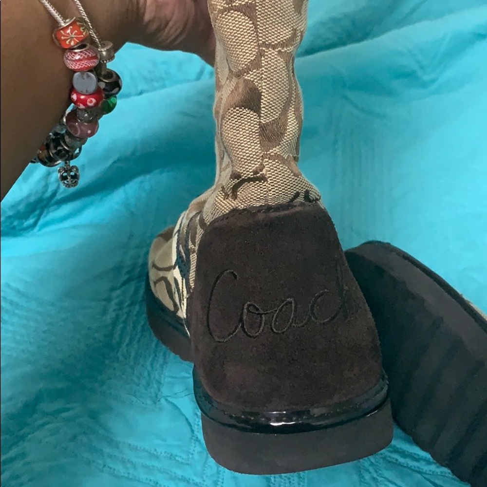 Coach Snow Boots - Picture 3 of 3